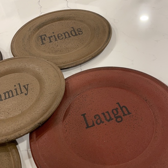 Vintage Farmhouse Decor Plates - Picture 3 of 5